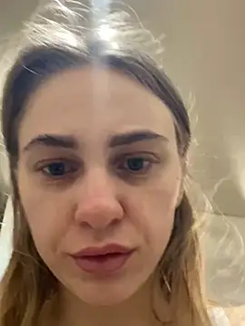 Snapshot of GraceTorrez chatting on February 26, 2025, 7:42 am GraceTorrez online show from February 26, 2025, 7:42 am