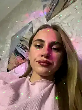 Snapshot of GraceTorrez chatting on September 12, 2025, 6:30 pm GraceTorrez online show from September 12, 2025, 6:30 pm