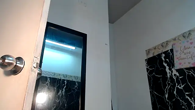 KristalTsXXX online show from February 25, 2026, 4:16 pm