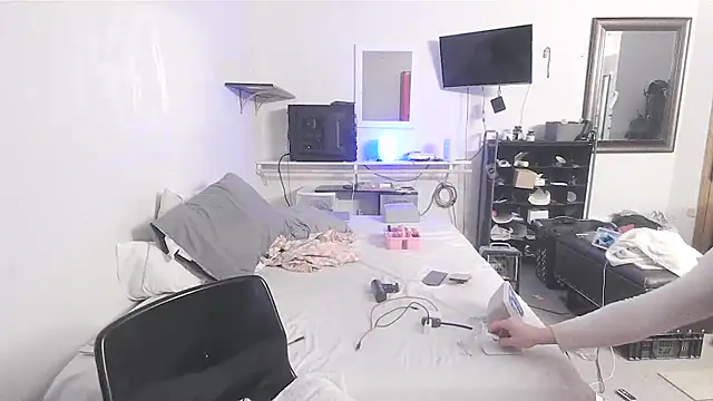 Snapshot of sissytrapdolly24 chatting on February 14, 2025, 2:54 pm sissytrapdolly24 online show from February 14, 2025, 2:54 pm