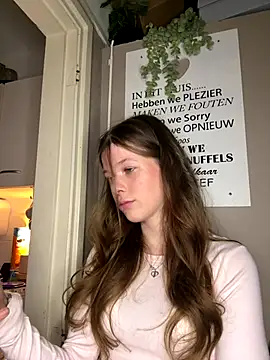 Snapshot of sophiamlf chatting on December 15, 2025, 7:29 pm sophiamlf online show from December 15, 2025, 7:29 pm