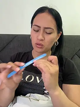 Snapshot of Sara_luna_ chatting on February 17, 2026, 4:57 pm Sara luna online show from February 17, 2026, 4:57 pm