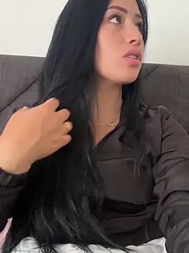 Snapshot of Sara_luna_ chatting on March 5, 2026, 4:25 pm Sara luna online show from March 5, 2026, 4:25 pm