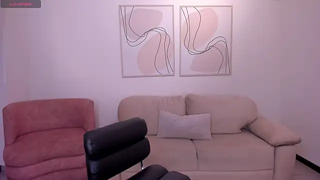 AbbyDalton online show from October 18, 2025, 11:44 am