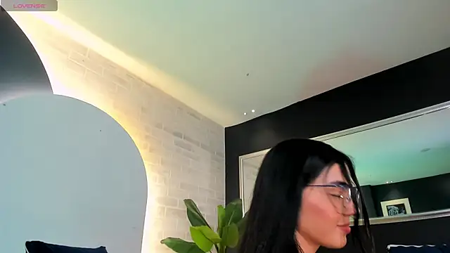 LucianaMillerX online show from January 13, 2025, 11:06 pm