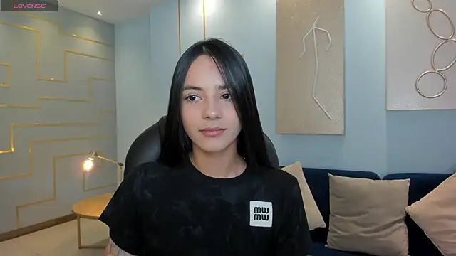 Snapshot of HannahJamesX chatting on February 4, 2025, 6:49 pm HannahJamesX online show from February 4, 2025, 6:49 pm