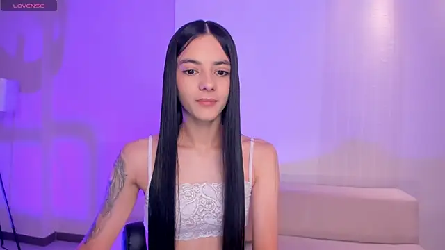 Snapshot of HannahJamesX chatting on September 14, 2025, 4:50 pm HannahJamesX online show from September 14, 2025, 4:50 pm