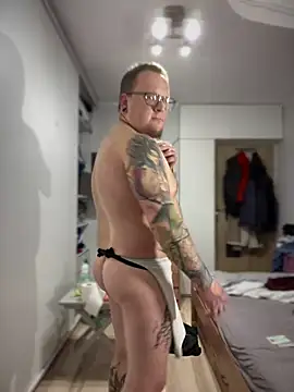 PierreNaked89 online show from December 15, 2024, 10:04 pm