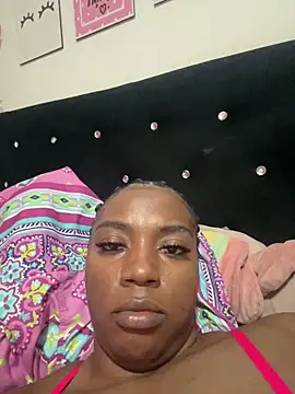 CiaraEbony online show from April 28, 2026, 12:42 am