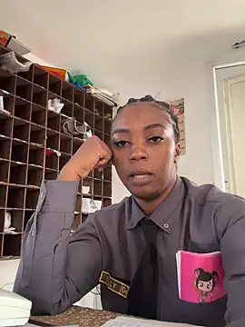 Snapshot of CiaraEbony chatting on May 5, 2026, 11:29 am CiaraEbony online show from May 5, 2026, 11:29 am