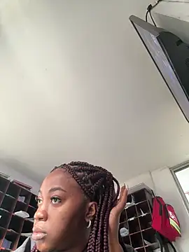 Snapshot of CiaraEbony chatting on June 29, 2026, 12:27 pm CiaraEbony online show from June 29, 2026, 12:27 pm