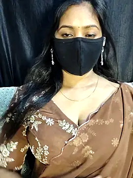 Snapshot of Monalisha_G chatting on April 18, 2026, 5:50 pm Monalisha G online show from April 18, 2026, 5:50 pm