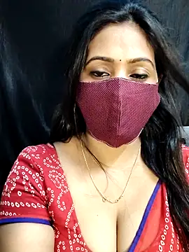 Snapshot of Monalisha_G chatting on May 3, 2026, 6:25 pm Monalisha G online show from May 3, 2026, 6:25 pm