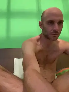 tubfunaske online show from October 15, 2025, 5:35 pm