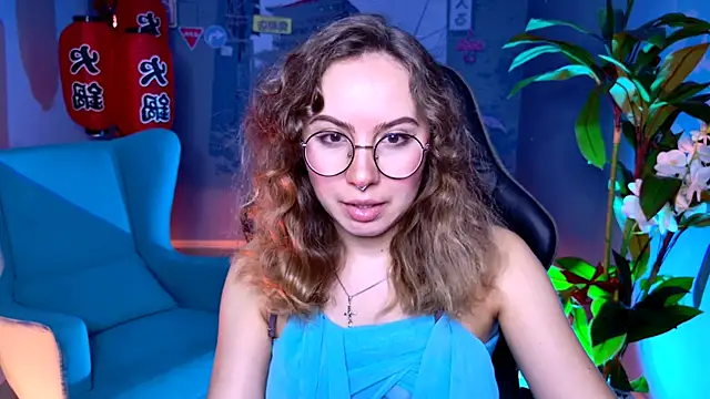 JasmineMilko online show from July 9, 2026, 5:11 am