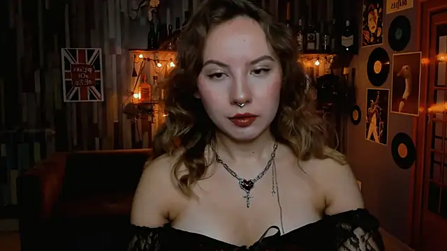 JasmineMilko online show from July 20, 2026, 5:11 am