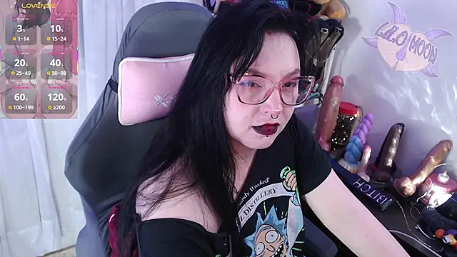 LiloMoon69 online show from September 15, 2025, 1:44 pm