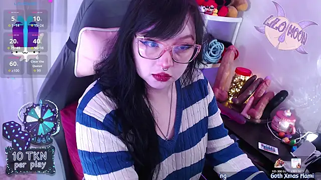 LiloMoon69 online show from December 17, 2025, 2:12 pm