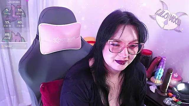LiloMoon69 online show from April 28, 2026, 2:27 am