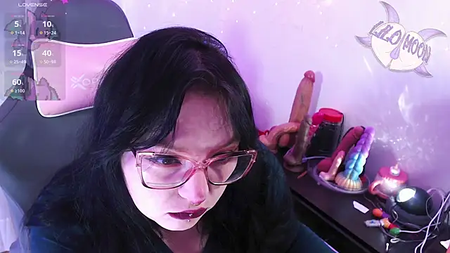 LiloMoon69 online show from May 2, 2026, 3:22 am