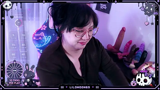 Snapshot of LiloMoon69 chatting on July 28, 2026, 12:48 pm LiloMoon69 online show from July 28, 2026, 12:48 pm