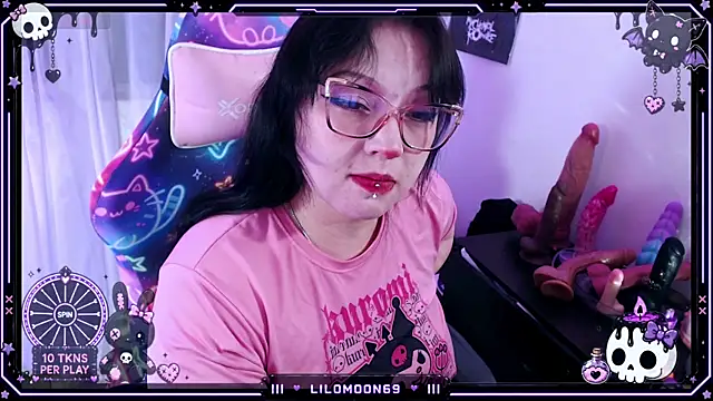 Snapshot of LiloMoon69 chatting on July 31, 2026, 9:41 am LiloMoon69 online show from July 31, 2026, 9:41 am