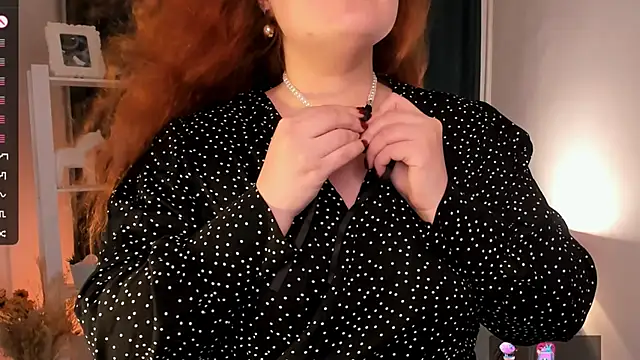 Lana Bananass online show from June 6, 2026, 12:32 pm