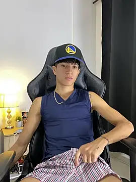 Snapshot of _CamiloBass chatting on July 12, 2026, 9:50 pm CamiloBass online show from July 12, 2026, 9:50 pm