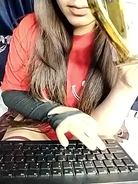 sexylaya2 online show from May 1, 2026, 3:11 am