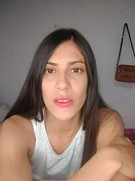 Snapshot of aleja_2024 chatting on March 14, 2025, 10:16 pm aleja 2024 online show from March 14, 2025, 10:16 pm