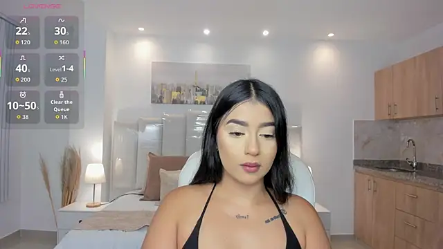 amelie jhons online show from May 14, 2026, 11:33 pm