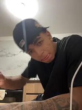 JoanG10 online show from September 14, 2025, 5:06 am