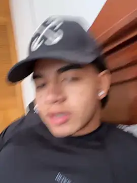 JoanG10 online show from April 20, 2026, 3:04 pm