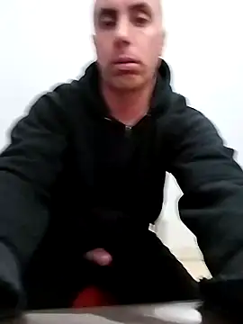 Snapshot of HELL_FIRE chatting on November 8, 2025, 5:23 pm HELL FIRE online show from November 8, 2025, 5:23 pm