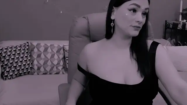 ChantalLion online show from December 20, 2024, 8:28 am