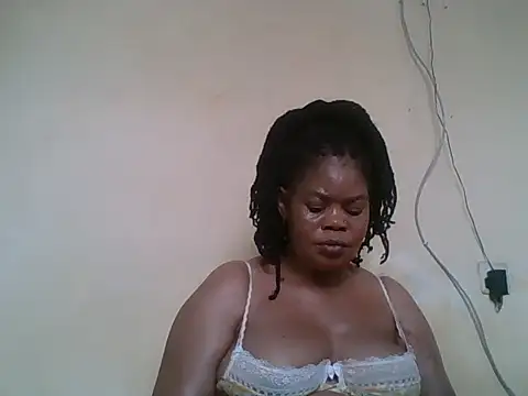 Snapshot of ANALQUEEN4 chatting on May 31, 2026, 7:04 am ANALQUEEN4 online show from May 31, 2026, 7:04 am