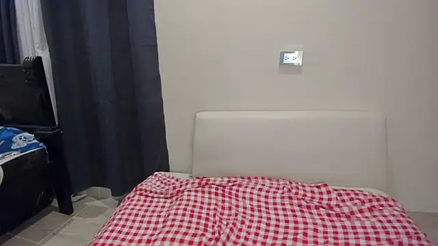 johan beley  online show from February 3, 2025, 4:04 am