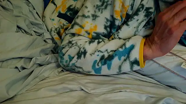 Snapshot of costanza7070 chatting on March 21, 2025, 10:28 am costanza7070 online show from March 21, 2025, 10:28 am