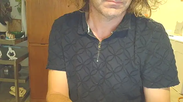 Snapshot of costanza7070 chatting on November 13, 2025, 1:04 am costanza7070 online show from November 13, 2025, 1:04 am