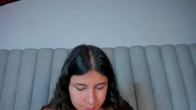 EngelStone online show from February 4, 2025, 11:27 pm