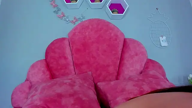 EngelStone online show from February 21, 2025, 10:48 pm