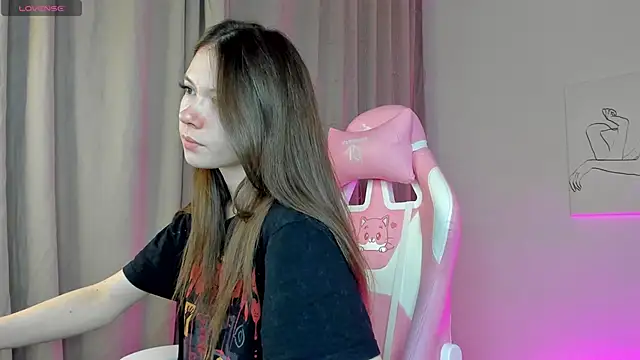 Nicole Charm online show from February 19, 2025, 8:10 pm