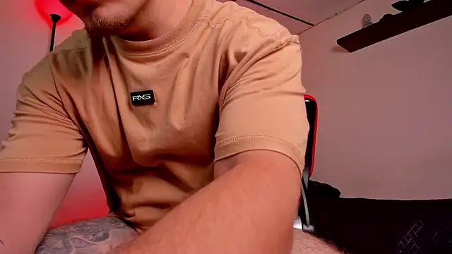 Snapshot of james_connor2 chatting on November 1, 2025, 7:05 pm james connor2 online show from November 1, 2025, 7:05 pm