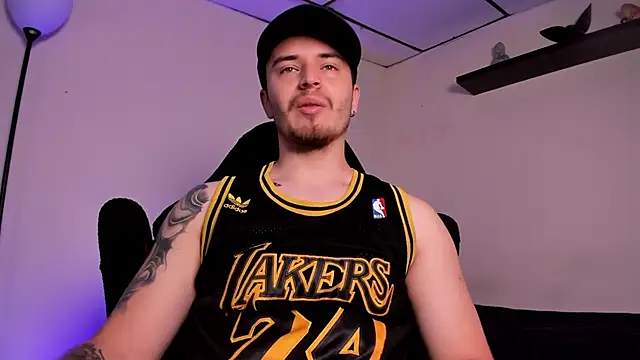 Snapshot of james_connor2 chatting on December 14, 2025, 3:17 pm james connor2 online show from December 14, 2025, 3:17 pm