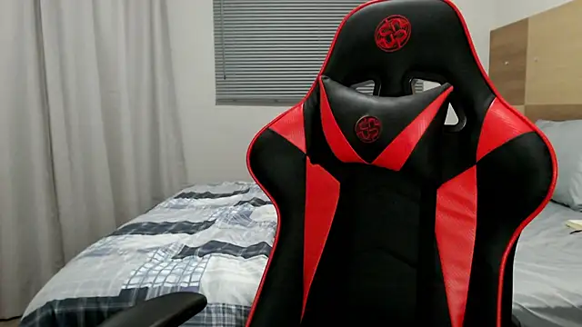 Naughty Annn online show from June 14, 2026, 2:24 am