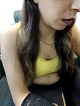 sexy-mohini online show from April 22, 2026, 2:18 pm