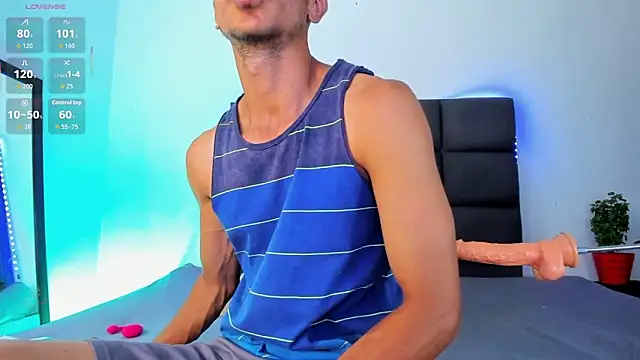 Snapshot of steven_hott8 chatting on October 30, 2025, 7:03 pm steven hott8 online show from October 30, 2025, 7:03 pm