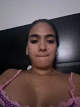 Snapshot of NatyFerrer_ chatting on June 6, 2026, 3:33 am NatyFerrer online show from June 6, 2026, 3:33 am