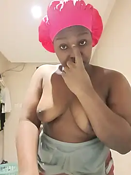 Snapshot of Yours_faithfully1 chatting on November 3, 2025, 11:55 am Yours faithfully1 online show from November 3, 2025, 11:55 am