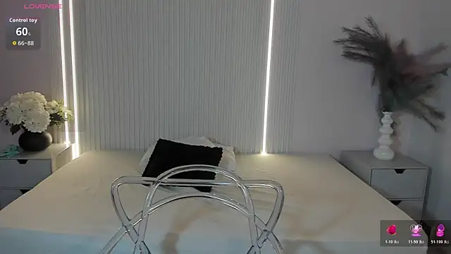 AliceRoss0 online show from August 1, 2026, 9:03 pm